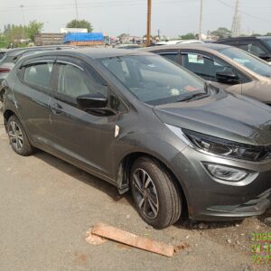 TATA MOTORS ALTROZ XZA LUX DCT,2025,Petrol,SURAT,GJ(WITH RC)