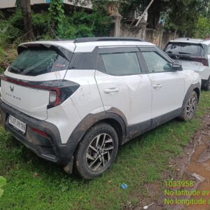 MAHINDRA XUV 3XO AX5,2025,Petrol,SURAT,GJ(WITH RC)
