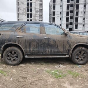 TOYOTA FORTUNER 2.8 2WD AT,2025,Diesel,SURAT,GJ(WITH RC)