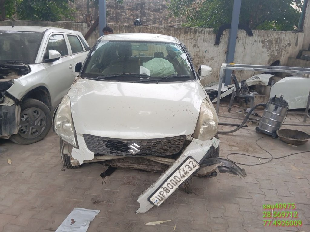 MARUTI SWIFT ZXI,2015,Petrol,LALITPUR,UP(WITH RC)