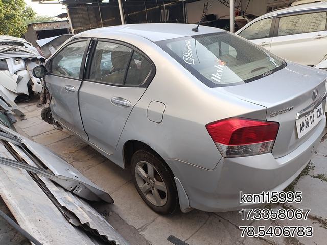 HONDA CITY 5TH GEN VX ,PETROL,2017,RANGAREDDY,TS(WITHOUT RC)