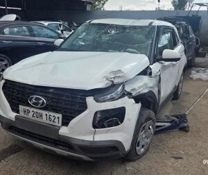 HYUNDAI VENUE 1.2 KAPPA MT ,2022,PETROL,UNA HP(WITH RC)