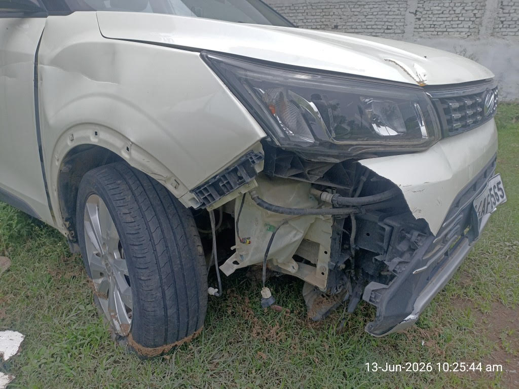 MAHINDRA XUV 300 W8 (2021)-HALDWANI,UTTARAKHAND, (WITH RC)