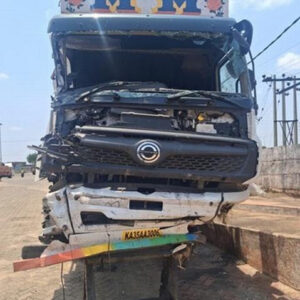 DAIMLER INDIA COMMERCIAL VEHICLES BHARATBENZ 4828R 10X2 (2025)-KOPPAL,KARNATAKA, (With RC)
