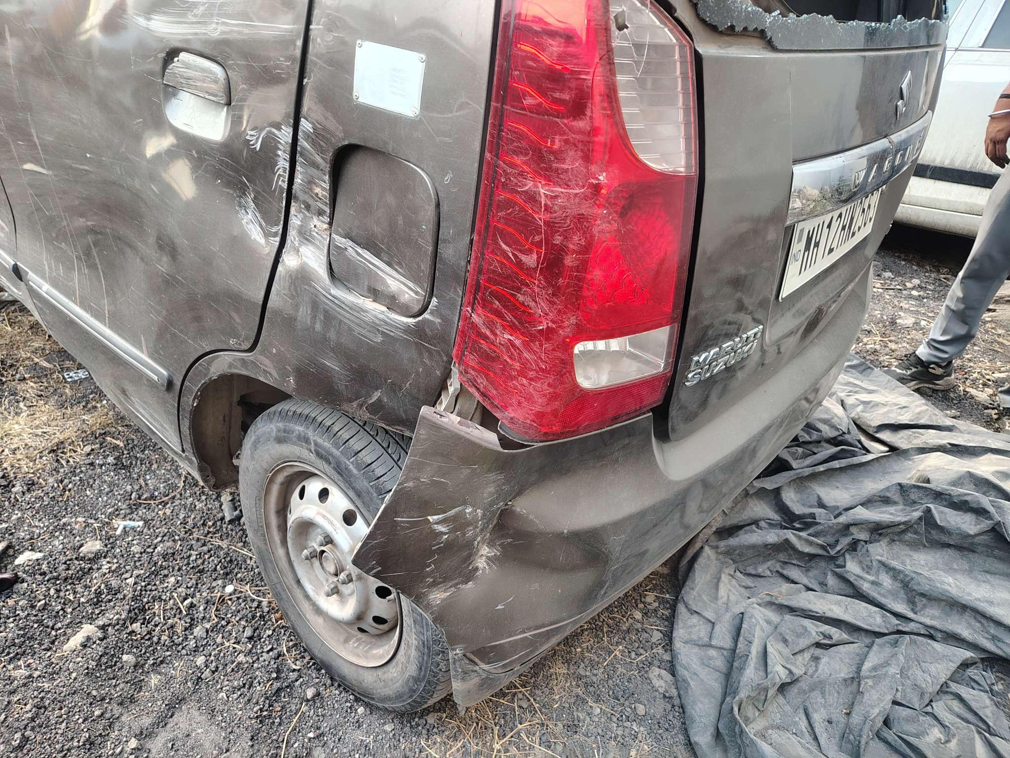 MARUTI WAGON R LXI (2011)-NAGPUR,MAHARASHTRA, (WITH RC) Flood