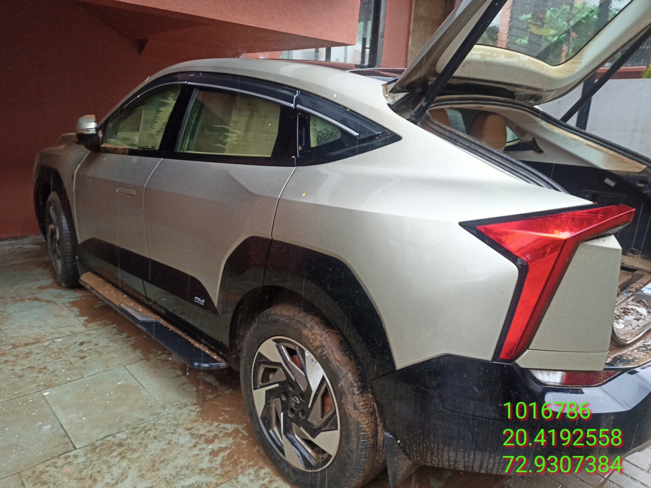MAHINDRA XEV 9E PACK THREE B79,2026,Electric,VALSAD,GJ(WITH RC)