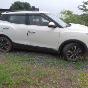 MAHINDRA XUV 300 1.5 W8 OPTION,2020,Diesel,VALSAD,GJ(WITH RC)