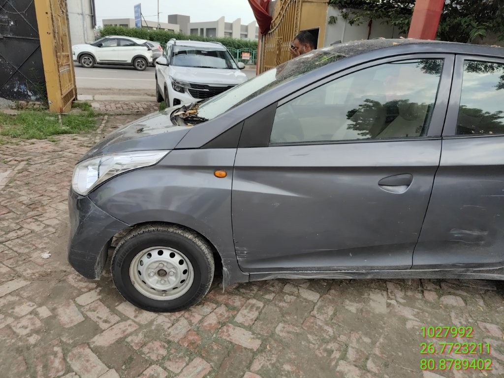 HYUNDAI  EON MAGNA, 2017, Petrol, LUCKNOW, UP, (WITH RC)