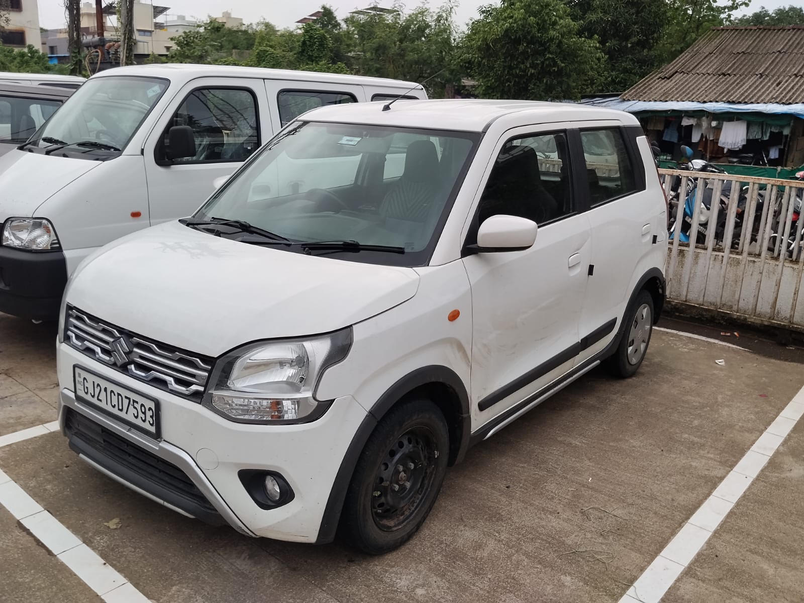 MAruti WAGON R (2023)-VAPI,Gujarat, (With RC) Flood