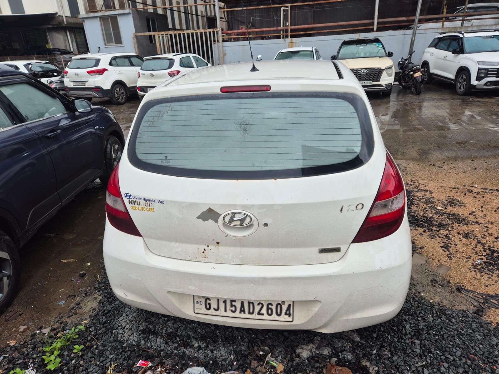 HYUNDAI I20 (2010), Vapi/Valsad,Gujarat, (WITH RC)