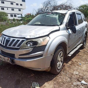 MAHINDRA XUV 500 (2014)-AURANGABAD,GUJARAT , (WITH RC) Flood
