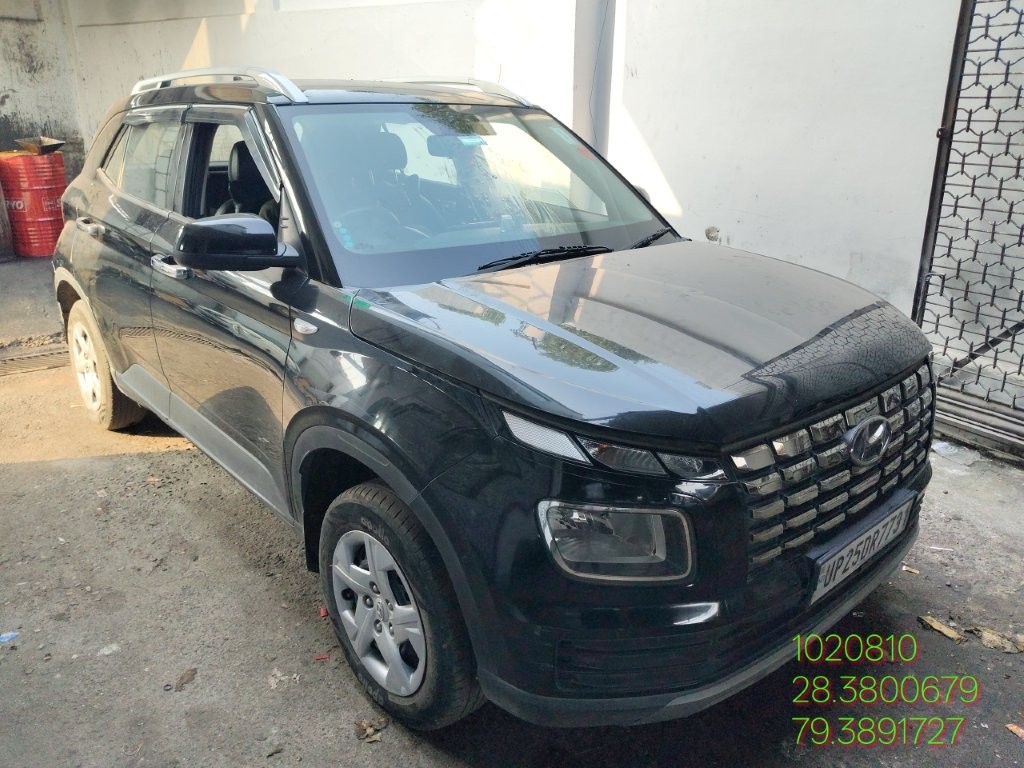 HYUNDAI VENUE 1.2 S,2023,Petrol,BAREILLY,UP(WITH RC)
