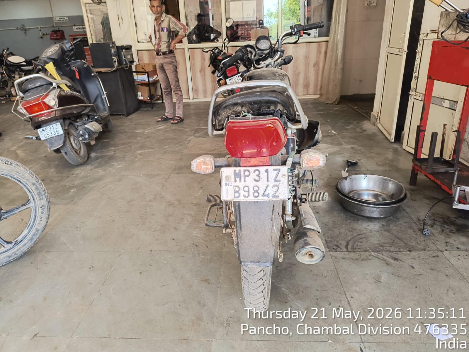 HERO MOTOCORP LTD HF Delux (2023), SHEOPUR ,MADHYA PRADESH, (WITH RC)
