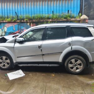 MAHINDRA XUV 500 W8 AWD,2012,Diesel,THANE,MH(WITH RC)