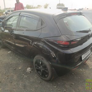 TATA MOTORS ALTROZ XZA PLUS S DARK EDITION DCT,2024,Petrol,SURAT,GJ(WITH RC)