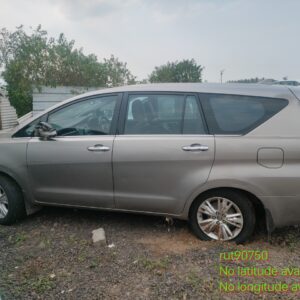 TOYOTA INNOVA CRYSTA 2.8 ZX AT 7 STR,2016,Diesel,KOLHAPUR,MH(WITH RC)